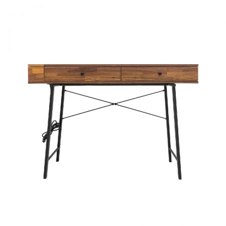 High-quality industrial style work desks are very suitable as work desks and computer desks.